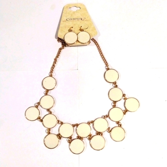 Stylish Gold-tone White Flat Round Discs Necklace & Matching Earrings Set Womens - Picture 6 of 8